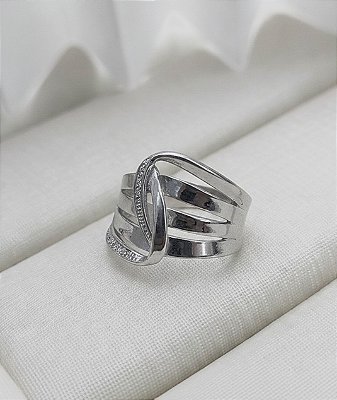 Anel trançado cravejado prata 925 banhado a rodio de ouro branco