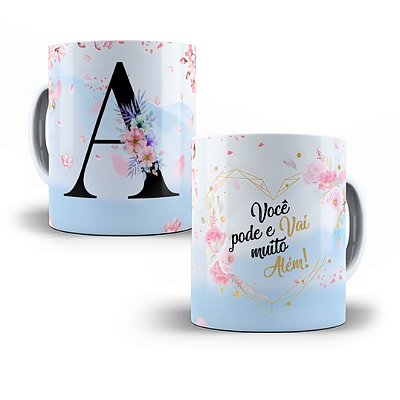 Caneca personalizada com letras do alfabeto floral azul