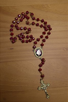 Terço Santa Rita de Cássia (em cristal)