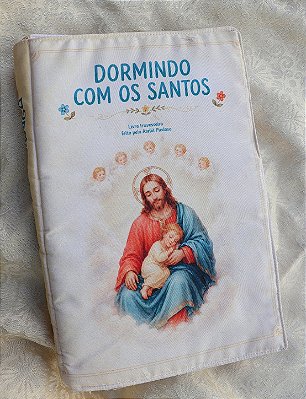 Dormindo com os santos - Livro travesseiro grande de tecido
