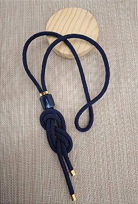 Colar de Corda Náutica Azul com Resina