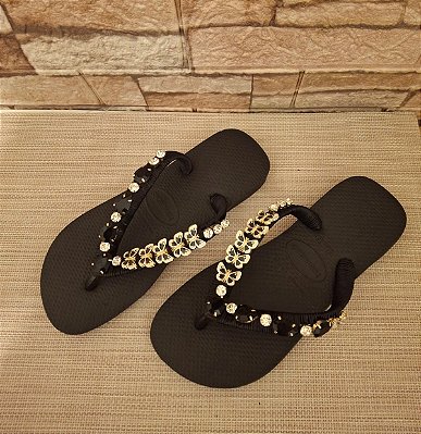 Chinelo Havaiana Customizado com Pedrarias Preto Borboleta 35/36