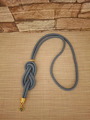 Colar de Corda Náutica Azul Claro com Resina