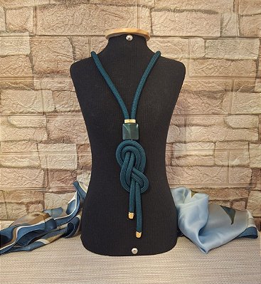 Colar de Corda Náutica Longo Verde Esmeralda com Resina