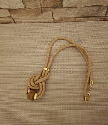 Colar de Corda Náutica Bege com Resina