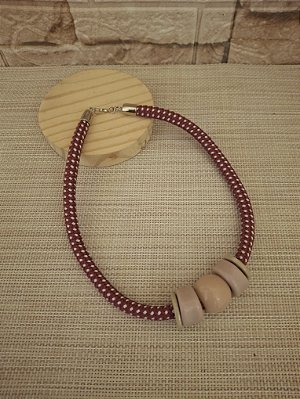 Colar de Corda Náutica com Resina Vinho e Rosé