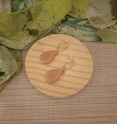 Brinco Pendente com Resina Gota Nude