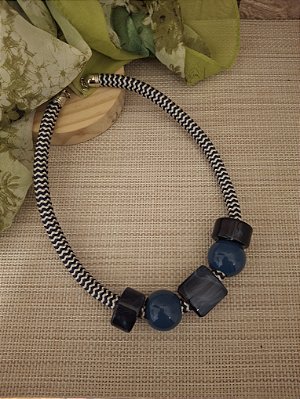 Colar Corda Náutica com Resina Azul Exclusivo