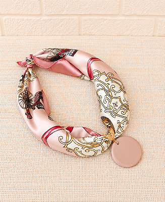 Colar Lenço Náutico Rosa Off-white com Pingente
