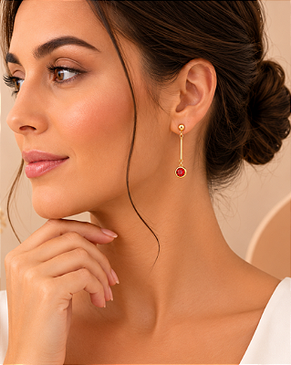 Brinco Pendente Dourado com Strass Vermelho