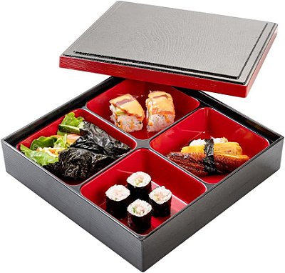 Restaurantware Bento Tek Quadrado Preto e Vermelho Caixa de Bento Estilo Japonês - 4 Compartimentos - 10 x 10 x 2 1/4 - Caixa com 1 unidade