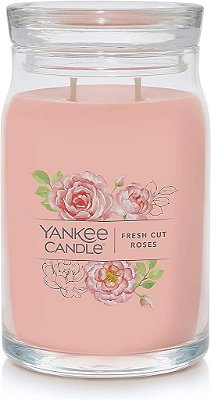 Vela Yankee Candle de 20oz com aroma de Rosas Cortadas Frescas, de Assinatura, com 2 Pavios, Mais de 60 Horas de Queima