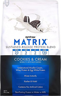 Syntrax Nutrition Matrix, Mistura de Proteínas de Liberação Sustentada, Caseína Micelar Não Desnaturada e Soro de Leite de Pastagem, Pedaços de Cookie Real, Cookies & Cream, 5 libras.