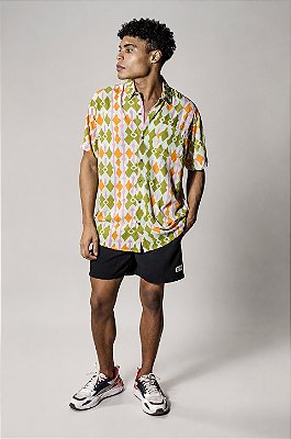 Camisa Ikat Manga Curta