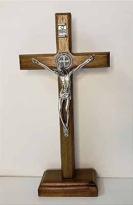 Crucifixo de mesa e parede em madeira com Medalha de São Bento 19cm PV - 7927