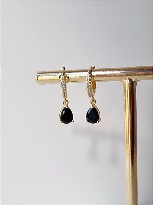 Brinco mini argola onix