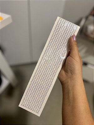 Aplique "Strass Cristal Holográfico" 4mm autocolante cartela com 690pcs