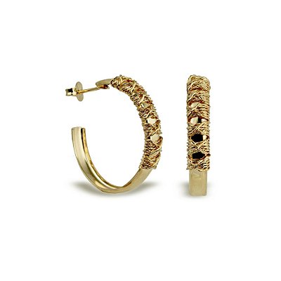 Brinco Meia Argola Trabalhada Losango - Semijoia Banhada a Ouro 18K