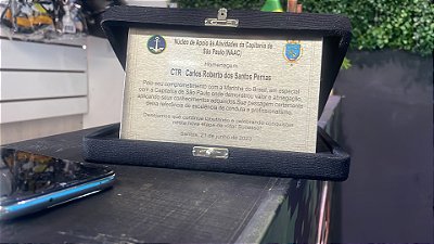 PLACA DE HOMENAGEM COM ESTOJO 30X20