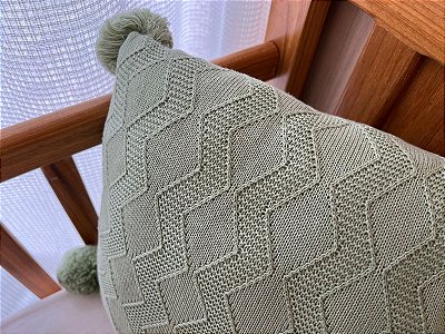 PRONTA ENTREGA - Almofada tricô pompom verde