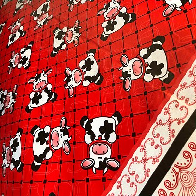 Plástico Térmico Estampado - Vaca Fundo Vermelho