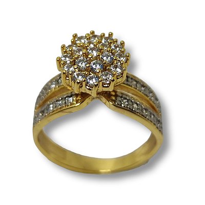 Anel luxo acabamento fino cravejado com zircônia