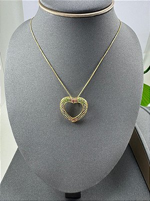 CORRENTE COM PINGENTE CORAÇÃO PEDRAS COLORIDAS