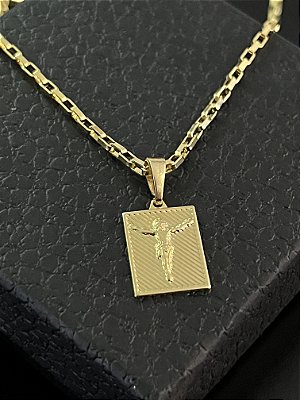 PINGENTE PLAQUINHA CRUCIFIXO ( 1g- 2x2,5cm)- BANHO DE OURO 18K