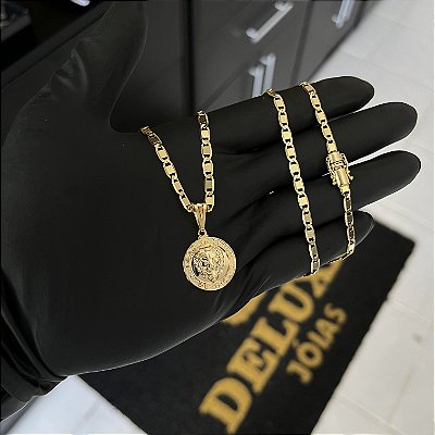 CORRENTE PIASTRINE FECHO GAVETA COM MARCAÇÃO  750 (4mm - 70cm )+ PINGENTE  MEDALHA LEÃO  DE JUDÁ - BANHADO A OURO 18K