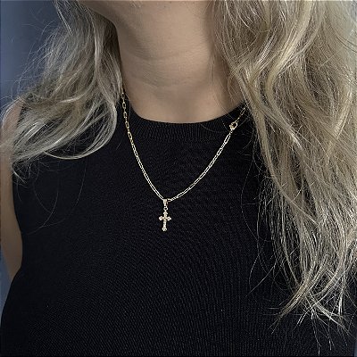 CORRENTE CARTIE ( 2mm 50cm FEM ) + PINGENTE CRUCIFIXO MINI- BANHADO A OURO 18k