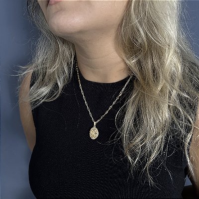 CORRENTE CARTIE ( 2mm 50cm FEM ) + PINGENTE RELICÁRIO - BANHADO A OURO 18K.
