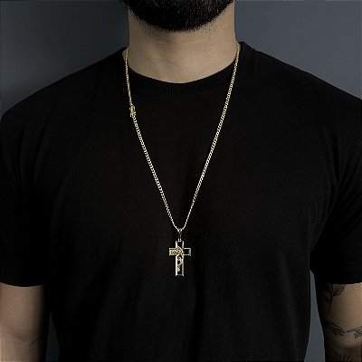 CORRENTE PITBULL (2MM- 70CM) + PINGENTE CRUCIFIXO VAZADO COM ROSTO DE CRISTO P - FECHO COM MARCAÇÃO 750 - BANHADO A OURO 18K