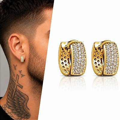 Brinco Ney jr Cravejado com Zircônias Premium – Banhado a Ouro 18K