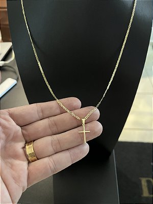 Corrente Piastrine 2mm 70cm + Pingente Cruz Palito – Banho Ouro 18k