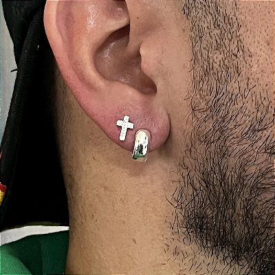 Kit 2 Pares de Brincos Cruz Mini e Argola Ney Lisa – Banho de Prata