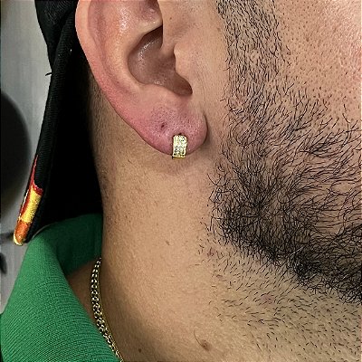 Brinco Quadrado Cravejado com Zircônias – Banhado a Ouro 18K