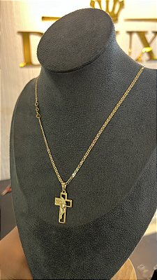 CORRENTE PIASTRINE ( 2mm 50cm FEM ) + PINGENTE  CRUZ VAZADA  COM JESUS - BANHO DE OURO 18k