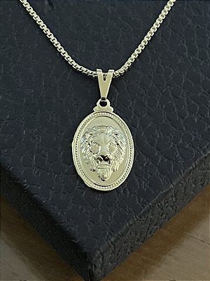PINGENTE MEDALHA OVAL LEÃO M. ( 1,5g-   3x3cm) - BANHO DE OURO 18k
