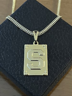 PINGENTE PLACA LETRA S Tamanho (M)( 2g- 3x4cm)  BANHO DE OURO 18K