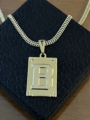 PINGENTE PLACA LETRA B Tamanho (M)( 2g- 3x4cm)  BANHO DE OURO 18K