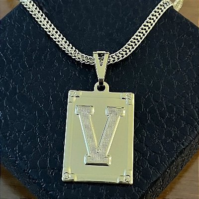 Pingente Placa Letra V – Banho Ouro 18k