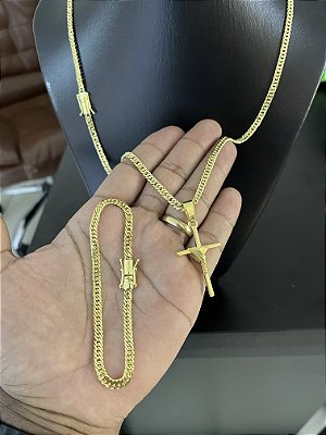 CORRENTE LACRAIA FECHO GAVETA (4mm) + PULSEIRA LACRAIA FECHO GAVETA (3cm-20cm) FECHO COM MARCAÇÃO 750 + CRUZ AMARRADA - BANHADO A OURO 18K