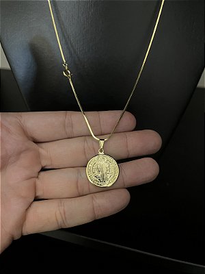 CORRENTE RABO DE RATO (1.8MM - 60cm ou 70cm) + PINGENTE MEDALHA SÃO BENTO - BANHADO A OURO 18k