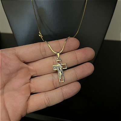 Corrente Rabo de Rato 1.8mm + Pingente Cruz com Rosto de Cristo – Escolha 60cm ou 70cm – Banhada a Ouro 18K