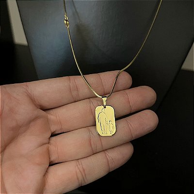 Corrente Rabo de Rato 1.8mm + Pingente Placa Pai e Filho – Escolha 60cm ou 70cm – Banhada a Ouro 18K