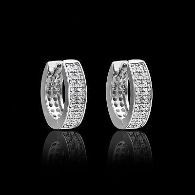 PAR DE BRINCOS ARGOLA CRAVEJADA COM DUAS FILEIRAS DE ZIRCONIAS - BANHADO A PRATA 18K