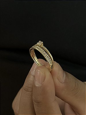 Anel Duplo com Zircônias Cravejadas – Banho de Ouro 18K
