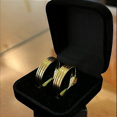 Par de Alianças em Moeda Antiga Banho de Ouro 18K | Deluxe Joias