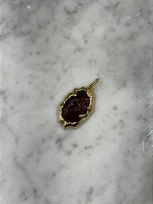Pingente Oval Marrom