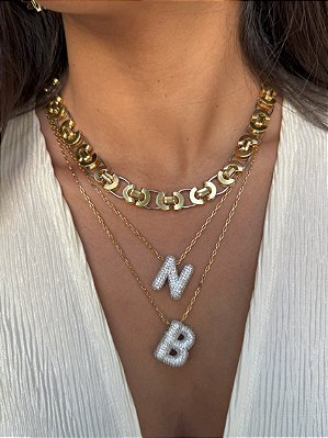 Colar Letra Cravejada Bicolor